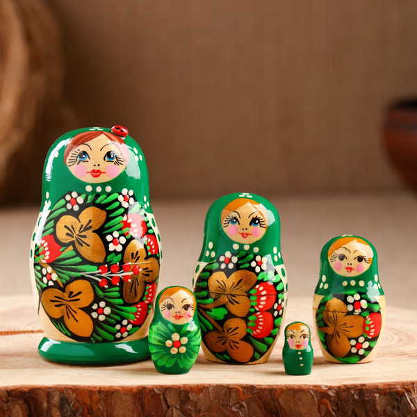 Изображение товара Матрешка сувенирная Sima-Land Божья коровка. Зеленое платье / 3440247