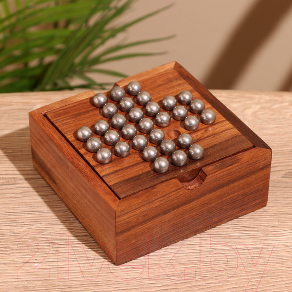 Изображение товара Настольная игра Sima-Land Крестики-нолики + солитер / 9931556 (дерево шишам)