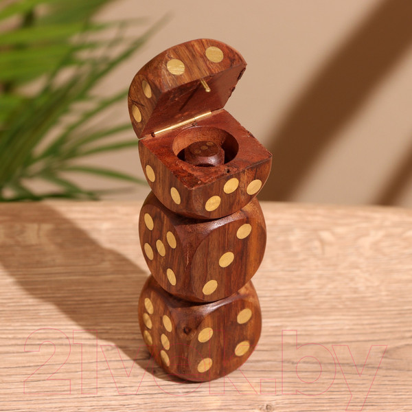 Изображение товара Набор кубиков для настольной игры Sima-Land В шкатулке / 9916827 (дерево шишам)