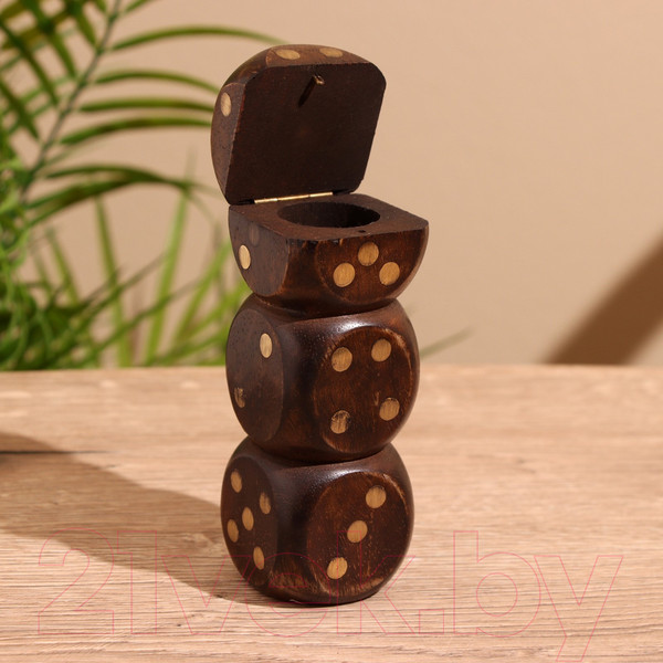 Изображение товара Набор кубиков для настольной игры Sima-Land В шкатулке / 9916828 (дерево шишам)