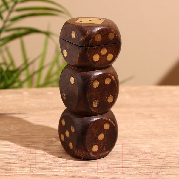 Изображение товара Набор кубиков для настольной игры Sima-Land В шкатулке / 9916828 (дерево шишам)