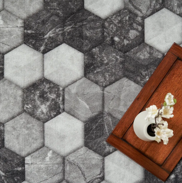 Изображение товара Коврик Shahintex Icarpet Print антискользящий 128 Соты Мрамор 50x80 / 826674 (черный/серый)