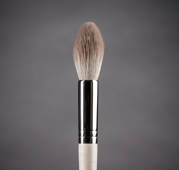 Изображение товара Кисть для макияжа Ludovik №47R (растительная синтетика)