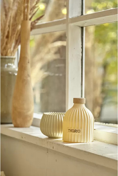 Изображение товара Свеча Tkano Edge Musk, Rose & Cedarwood TK23-ARO0020 (бежевый)