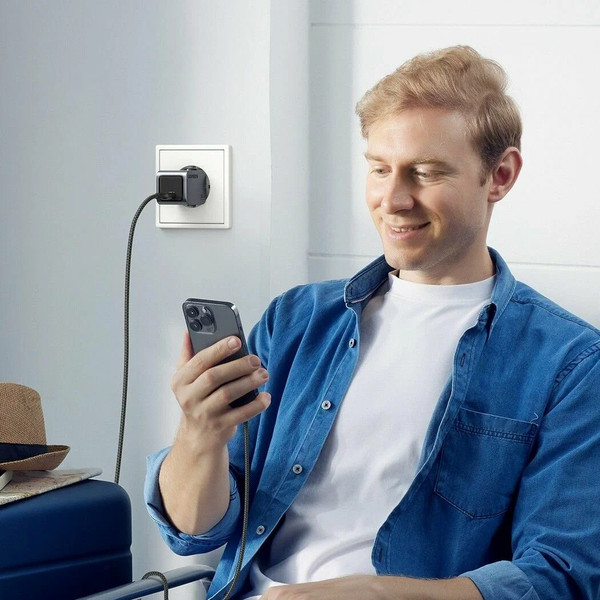 Изображение товара Адаптер питания сетевой Ugreen X703 / 35006 (серый)