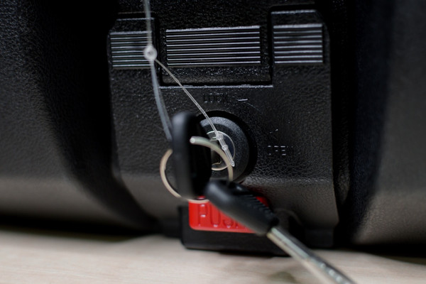 Изображение товара Кофр для мотоцикла AVM 698 LED