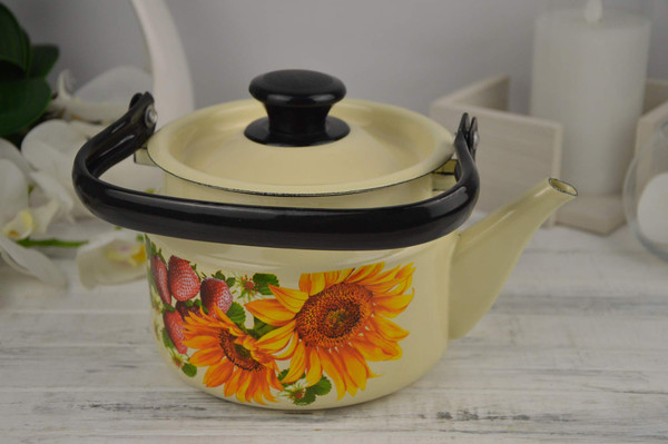 Изображение товара Чайник КМЗ 42704-082/6-У4 с рисунком (слоновая кость)