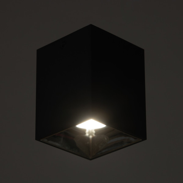 Изображение товара Точечный светильник BayerLux Кубик / 9901343 (черный/серебристый)