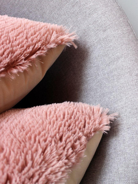 Изображение товара Подушка декоративная MATEX Plush Line / 56-027 (темно-розовый)