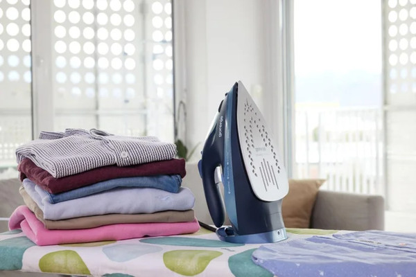 Изображение товара Утюг Gorenje SIH3200DB (синий)