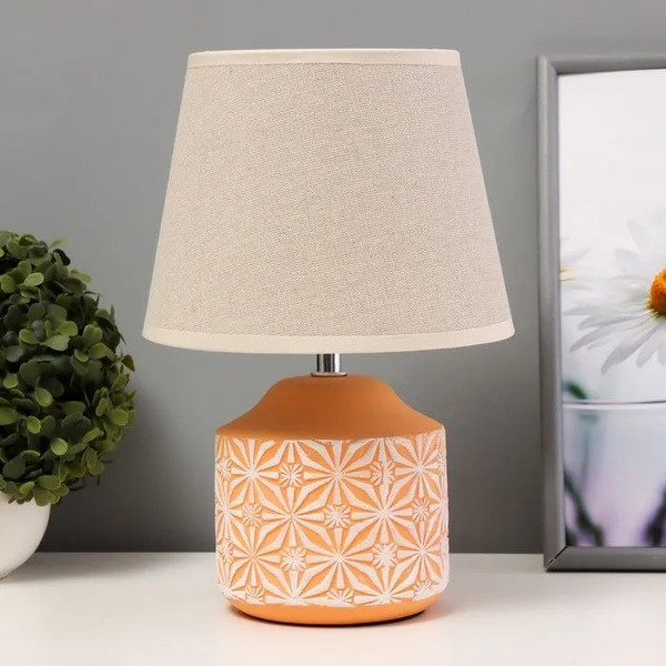 Изображение товара Прикроватная лампа Risalux Лиода 10193739 (бежевый)