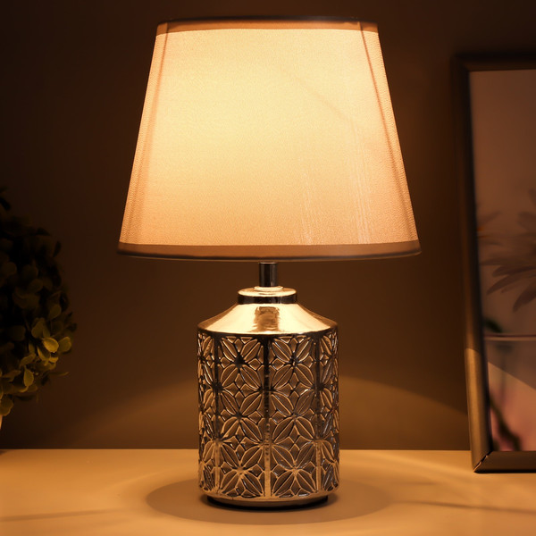 Изображение товара Прикроватная лампа Risalux Дейзи 10193733 (серебро)