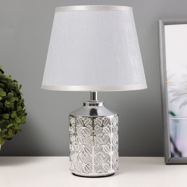 Изображение товара Прикроватная лампа Risalux Дейзи 10193733 (серебро)