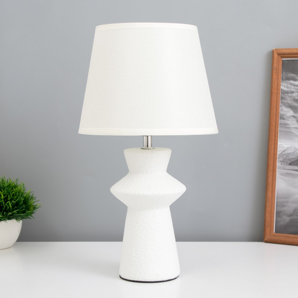 Изображение товара Прикроватная лампа Risalux Джу 10470993 (белый)