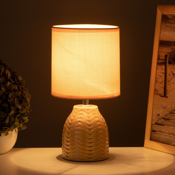 Изображение товара Прикроватная лампа Risalux Квиллен 10424523 (бежевый)