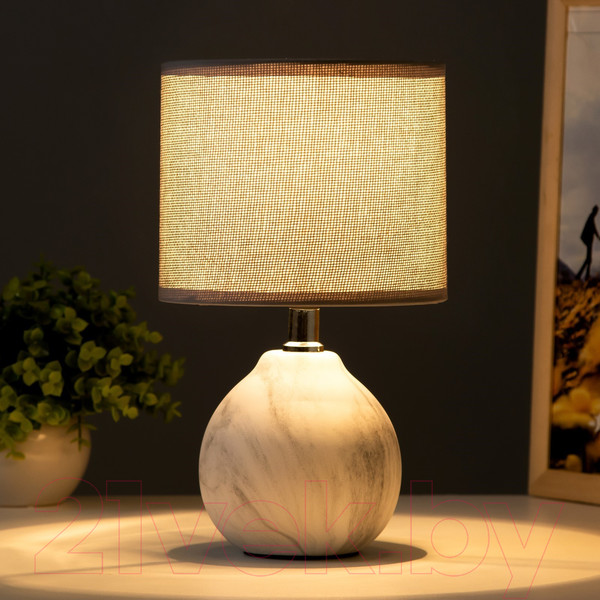 Изображение товара Прикроватная лампа Risalux Гуте 9930805 (белый/серый)