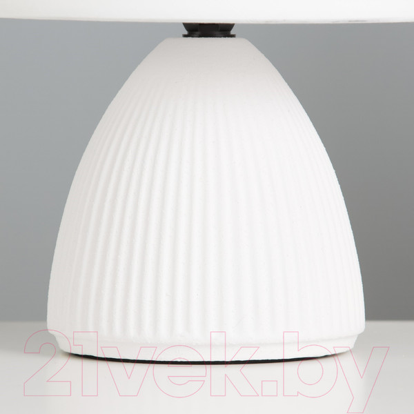 Изображение товара Прикроватная лампа Risalux Даника 9947720 (белый)