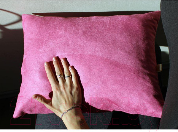 Изображение товара Подушка декоративная MATEX Alcantara / 31-987 (розовый)