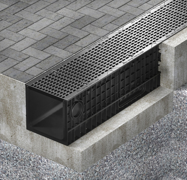 Изображение товара Лоток водоотводный Ecoteck 300.339 h346 / ДИ 21405000 (с решеткой, черный)