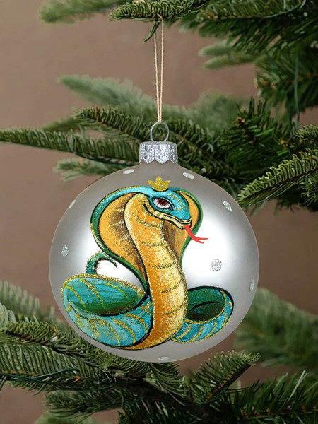 Изображение товара Шар новогодний Декарт Королева змея 8Ш0109 (10см, серебристый)