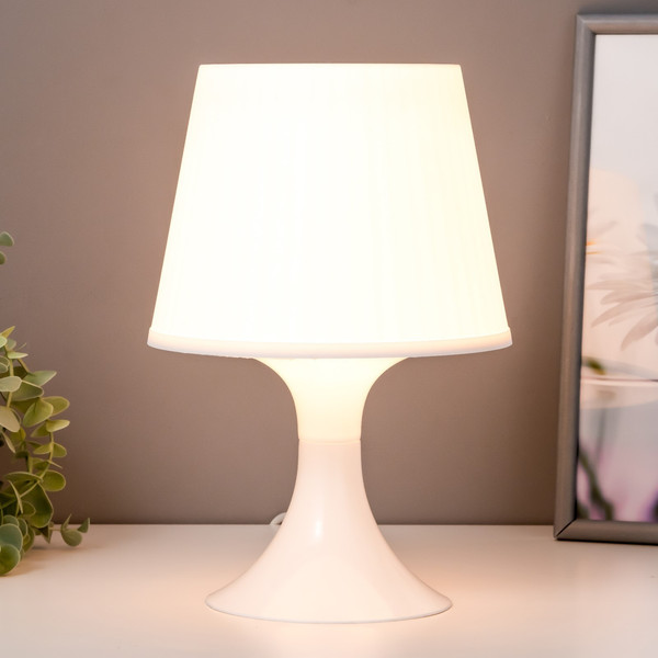 Изображение товара Прикроватная лампа Risalux 1340001 / 4556504 (белый)