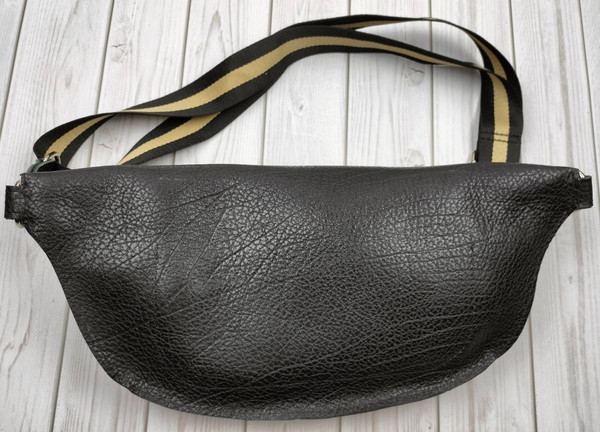 Изображение товара Сумка на пояс Carlo Gattini Sinfonica Curone 7001-04 (темно-коричневый)