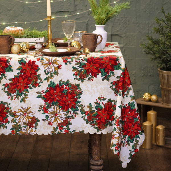 Изображение товара Скатерть Доляна Новогодние украшения 145x220 / 7731134