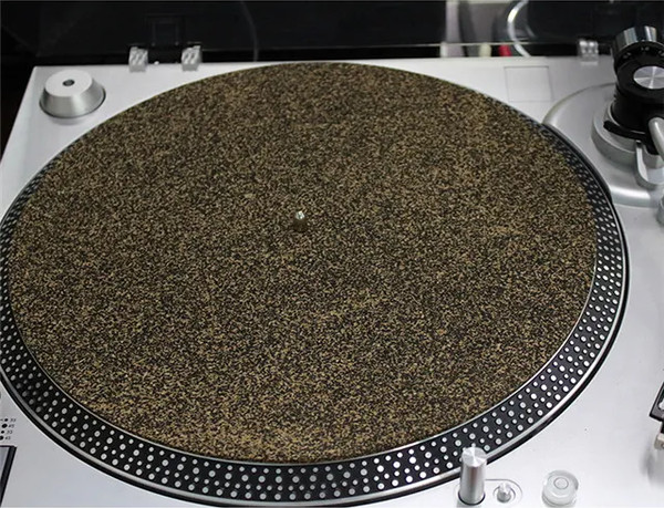 Изображение товара Мат для винилового проигрывателя Alive Audio Пробковый / AA-ACC-CORMAT