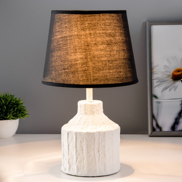 Изображение товара Прикроватная лампа Risalux Киана 9613424 (белый/черный)