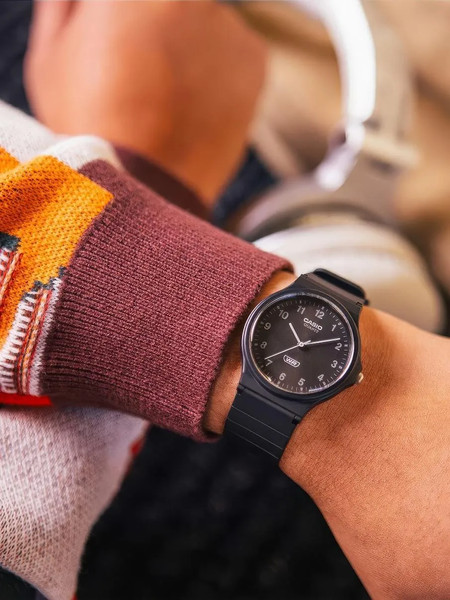 Изображение товара Часы наручные унисекс Casio MQ-24B-1B