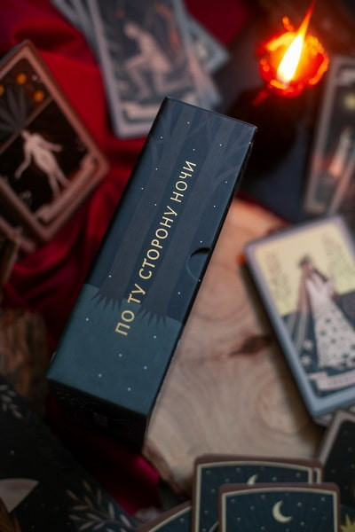 Изображение товара Гадальные карты МИФ По ту сторону ночи. Таро / 9785002146420 (Дворникова Александра)
