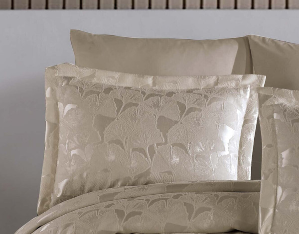 Изображение товара Набор текстиля для спальни DO&CO Kardelen 240x260 / 12251 (бежевый)