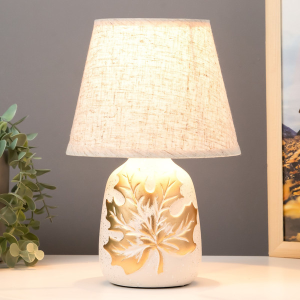 Изображение товара Прикроватная лампа Risalux 16536/1WT / 6250876 (белый/золото)