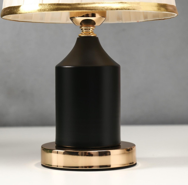 Изображение товара Прикроватная лампа Risalux 16136/1BK / 5147890 (черный/золото)