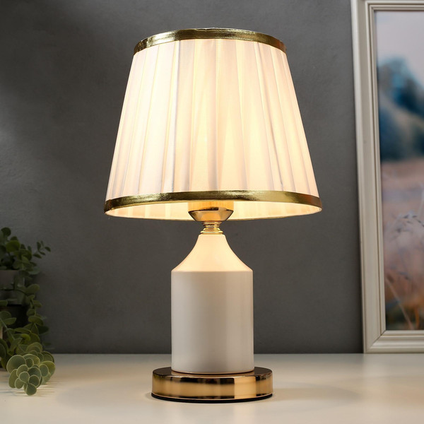 Изображение товара Прикроватная лампа Risalux 16136/1WT / 5147889 (белый/золото)