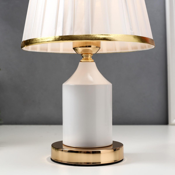 Изображение товара Прикроватная лампа Risalux 16136/1WT / 5147889 (белый/золото)