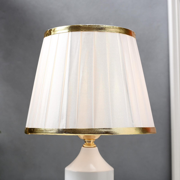 Изображение товара Прикроватная лампа Risalux 16136/1WT / 5147889 (белый/золото)