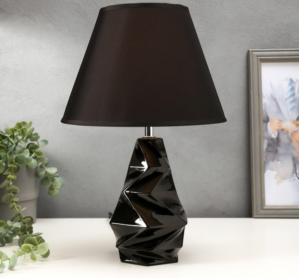 Изображение товара Прикроватная лампа Risalux 16028/1BK / 5084564 (черный мрамор)