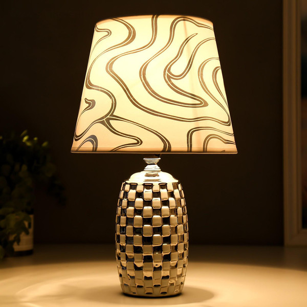 Изображение товара Прикроватная лампа Risalux 36650/1 / 4889669 (белый/серебро)