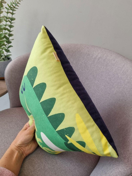 Изображение товара Подушка декоративная MATEX Dino. Roar / 63-575 (фисташковый/зеленый/синий)