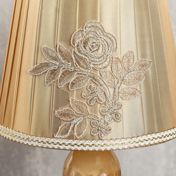 Изображение товара Прикроватная лампа Risalux Эмилия 4293782 (золото/бежевый)