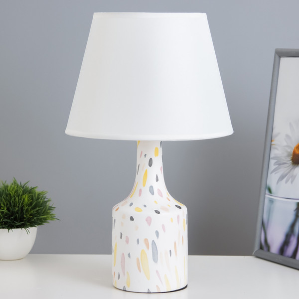 Изображение товара Прикроватная лампа Risalux Изель 9803560 (белый)