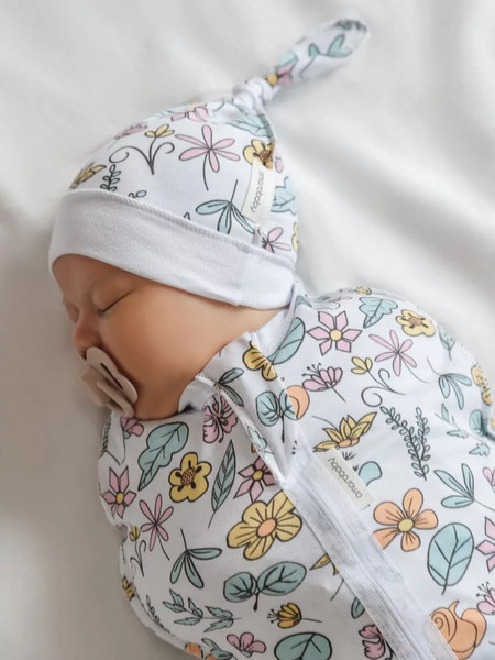 Изображение товара Пеленка-кокон детская Amarobaby Soft Hugs Цветы / AMARO-5701SH2-CV-68 (р.68-74)