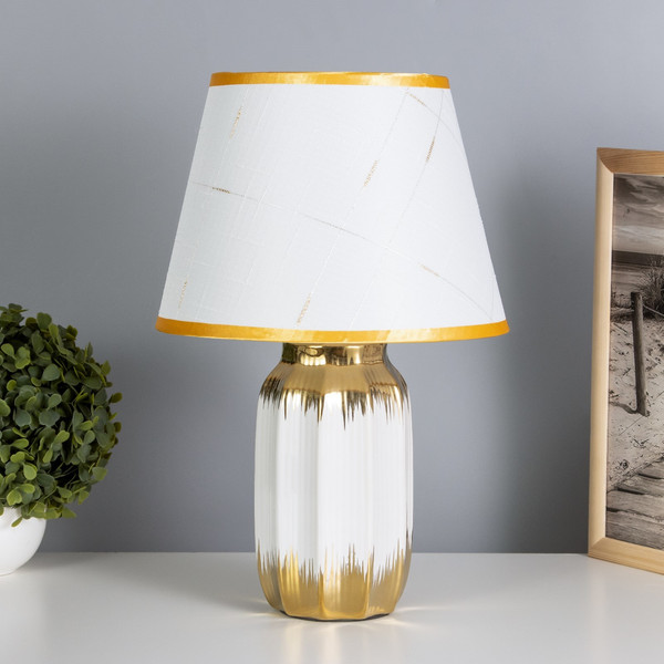 Изображение товара Прикроватная лампа Risalux Мартина 10418651 (белый/золото)