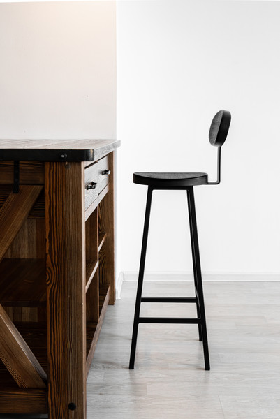 Изображение товара Стул барный Stal-Massiv SMH-S65 со спинкой (дуб черный/черный)