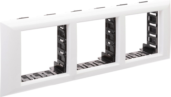 Изображение товара Рамка для выключателей и розеток DKC Avanti 4400916 (белый)