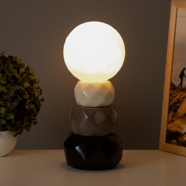 Изображение товара Прикроватная лампа Risalux Амани 10429237 (белый/кофе)