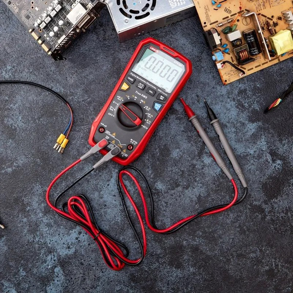 Изображение товара Мультиметр цифровой UNI-T UT61B+ / 13-0092