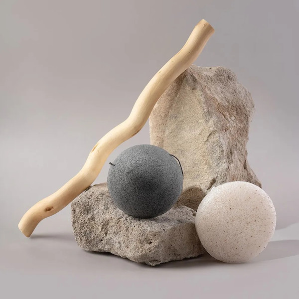 Изображение товара Спонж для умывания Solomeya Charcoal Konjac с древесным углем / 06-971