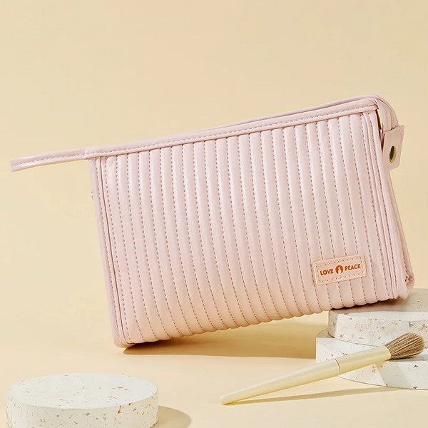 Изображение товара Косметичка Kristaller Love Peace Rectangular стеганая / 25010 (пастельно-розовый)